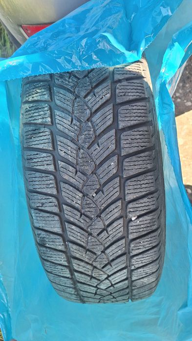 Зимни гуми Радиал 235/60 18