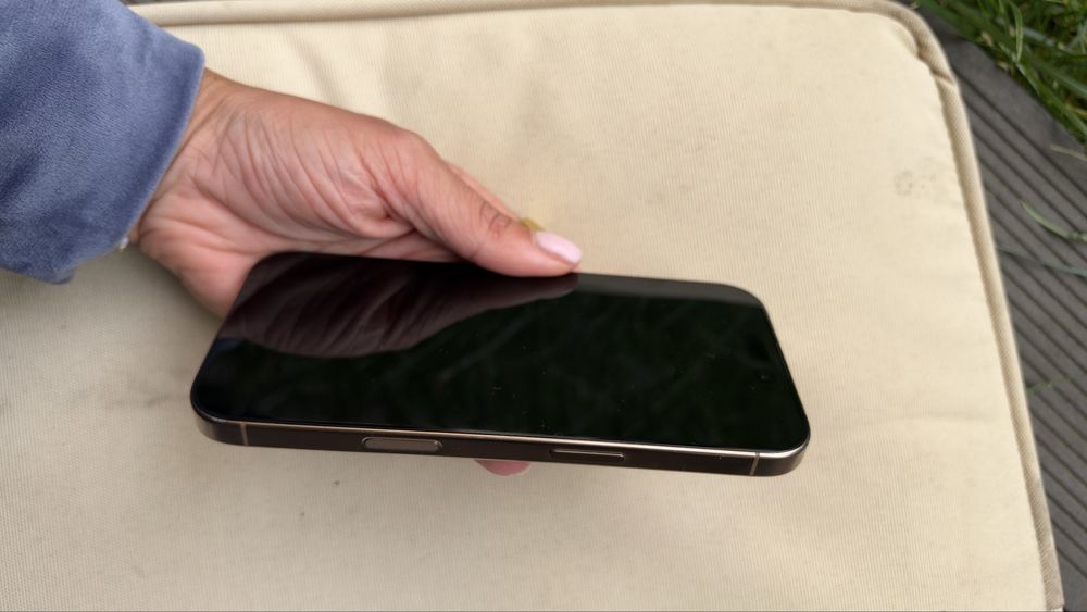 Iphone 16 pro 128 gb Gold