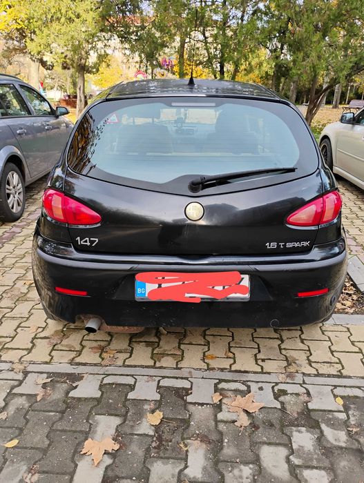 Продавам автомобил Alfa Romeo 147