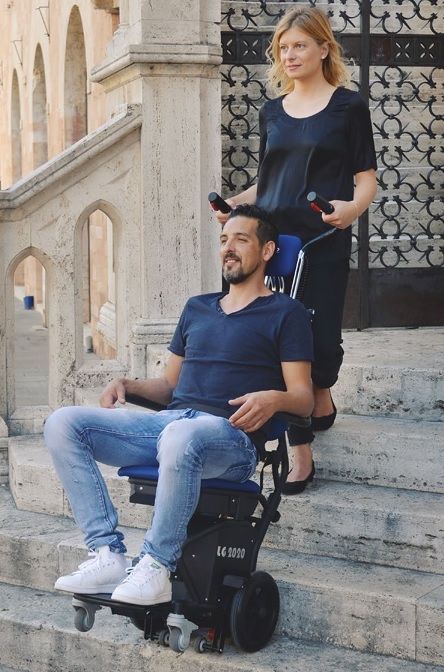 Elevator pentru scari persoane cu dizabilitati