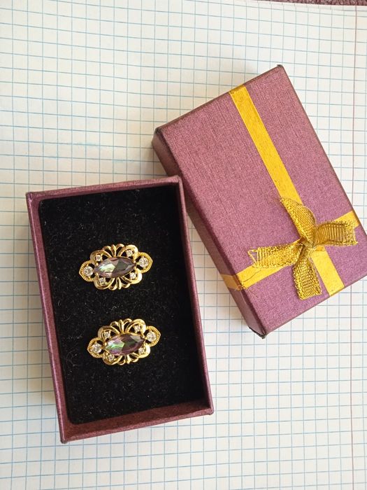 Серьги ,с камнями.