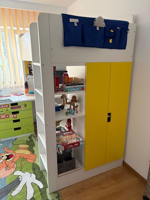 Se vinde pat supraetajat cu saltea inclusă  + birou + dulap + rafturi