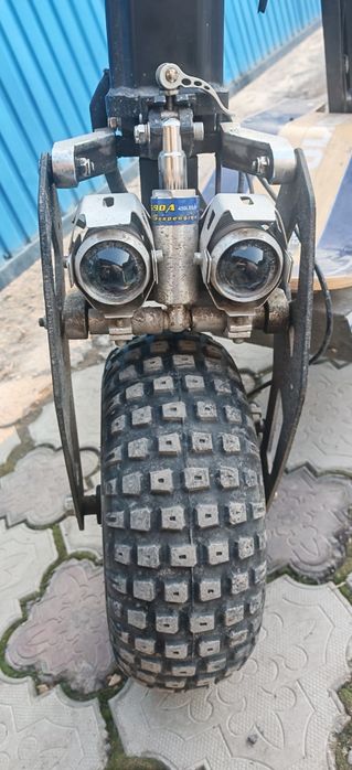 Электросамокат Velocifero MAD 2000W