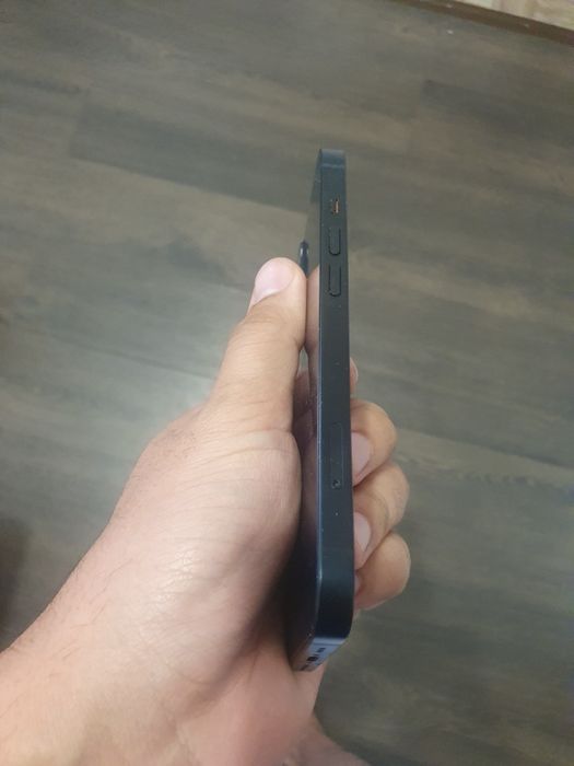 iPhone  13 без ремонт