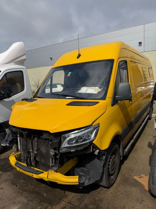 Pat , Dormitor Mercedes Sprinter an 2021