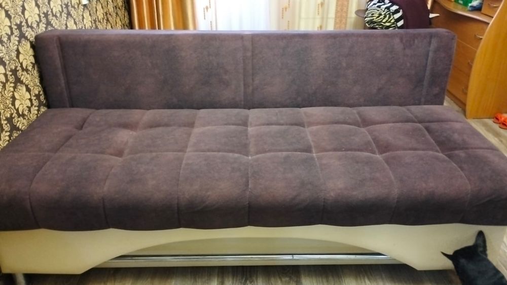 Продам диван б/у, в отличном состоянии.