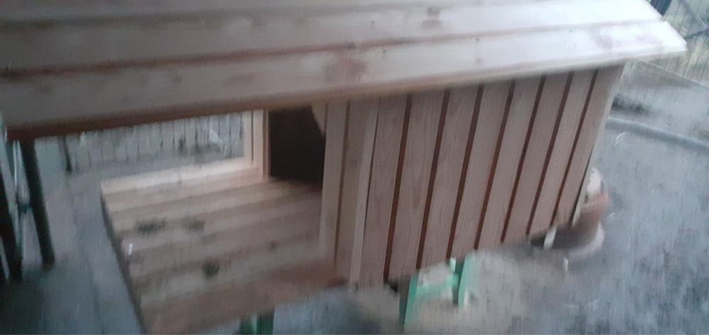 Vând cușcă pentru cățel talie mica/medie