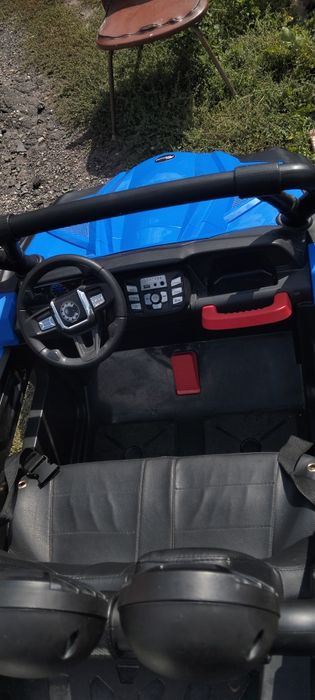 Продам машинку  в