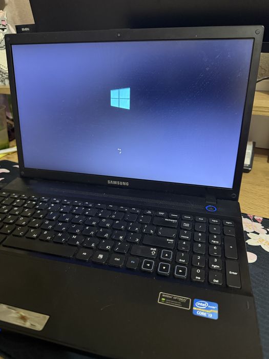 Ноутбук Samsung для работы, учебы