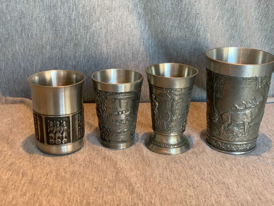 старинни калаени чаши