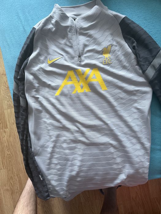 Liverpool NIKE тренировачни