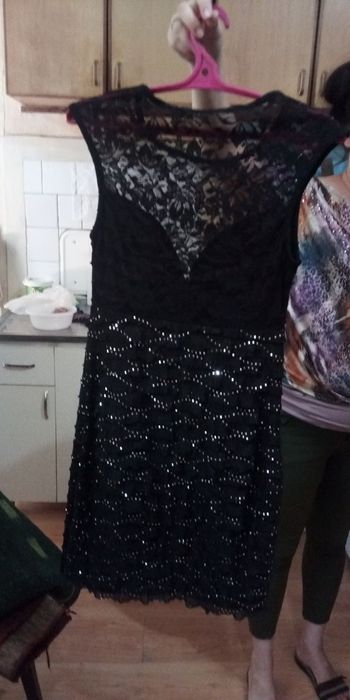 Очень красивое, нарядное, выходное платье.