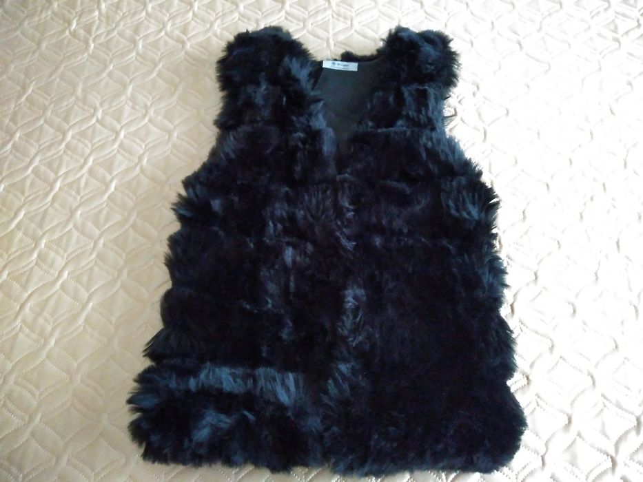 Черен елек с косъм - С размер