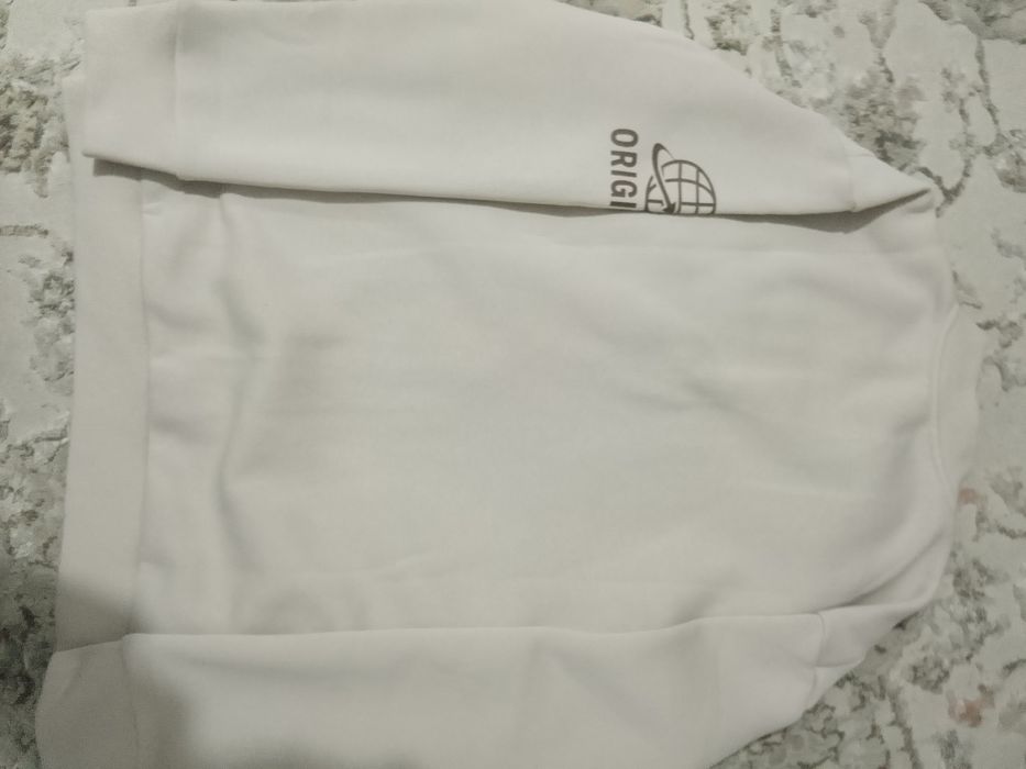 Срочно Продам кофту отличная