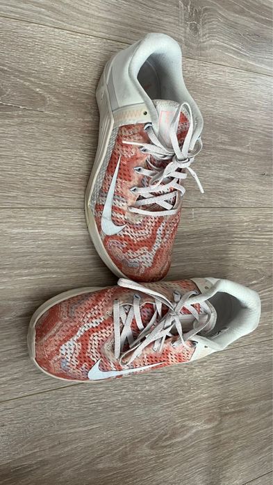 Кроссовки оригинал Nike.