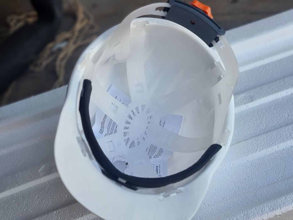 Каска белый турецкая