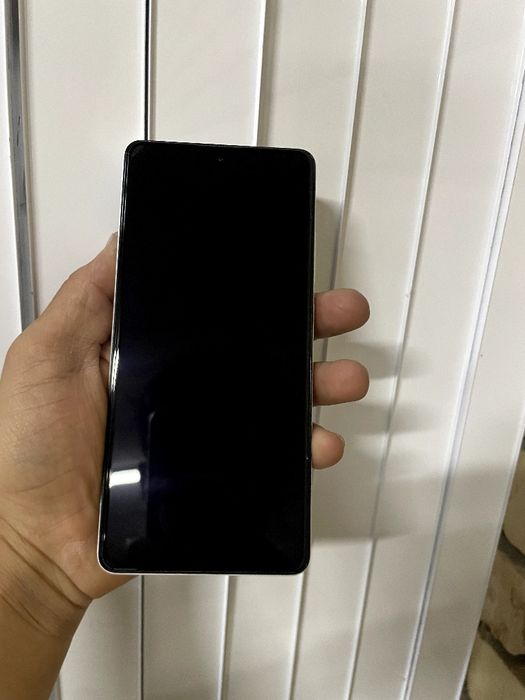 Redmi note 12pro 5g narxi 2400 kelishadgan joyi bor