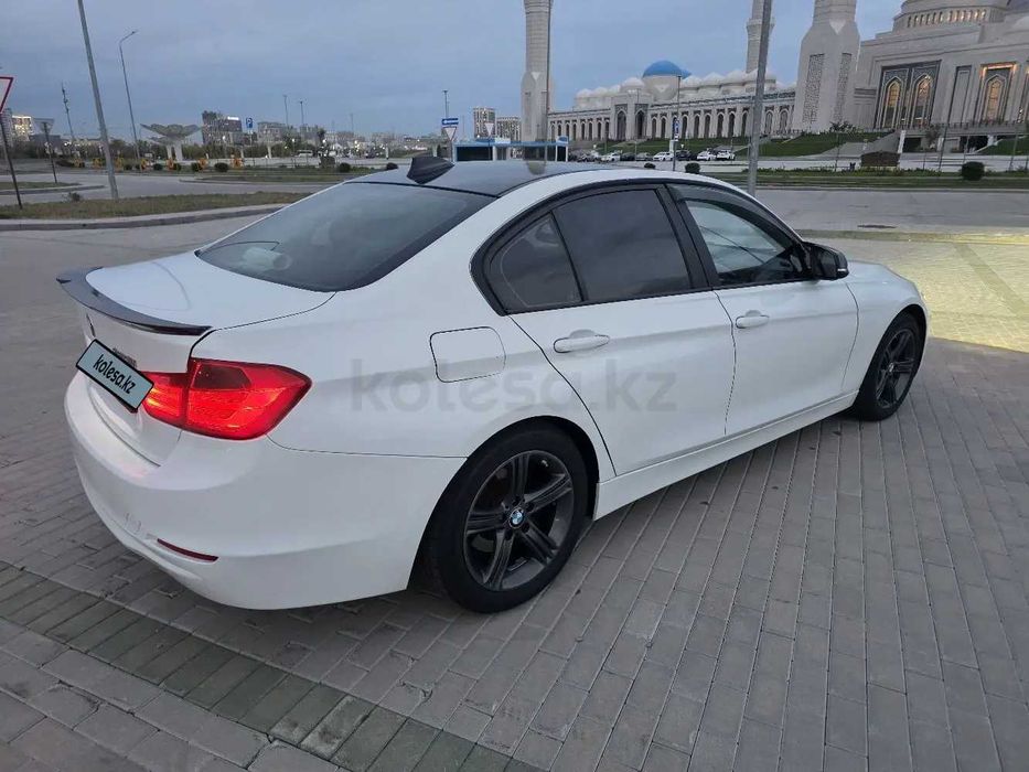BMW F30 328 г.в. 2013