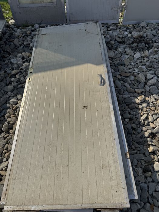 Usa panou sandwich 15 bucati