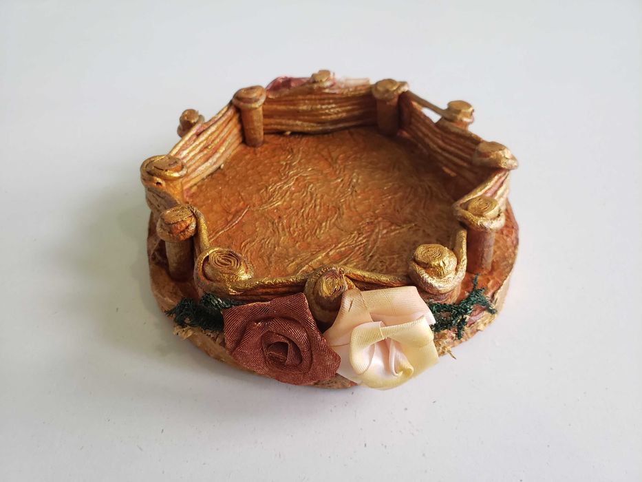 Интерьерные украшения ручной работы