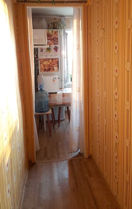 Продам 2-комн квартиру по пр. Строителей