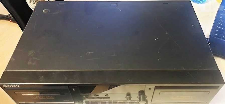 Продавам касетен дек SONY TC-WR535