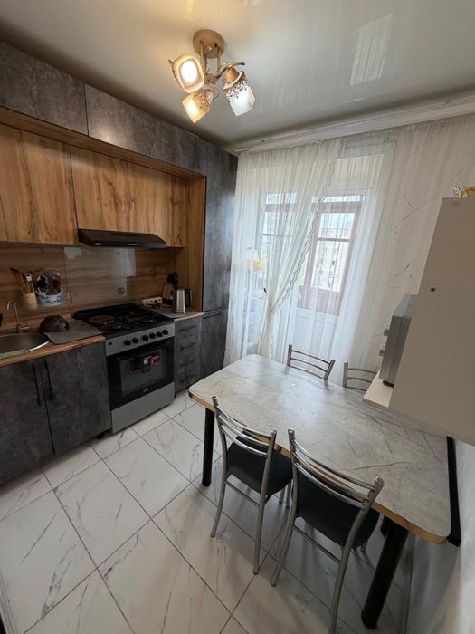 Продается 4х-комн.кв на 7 микрорайоне