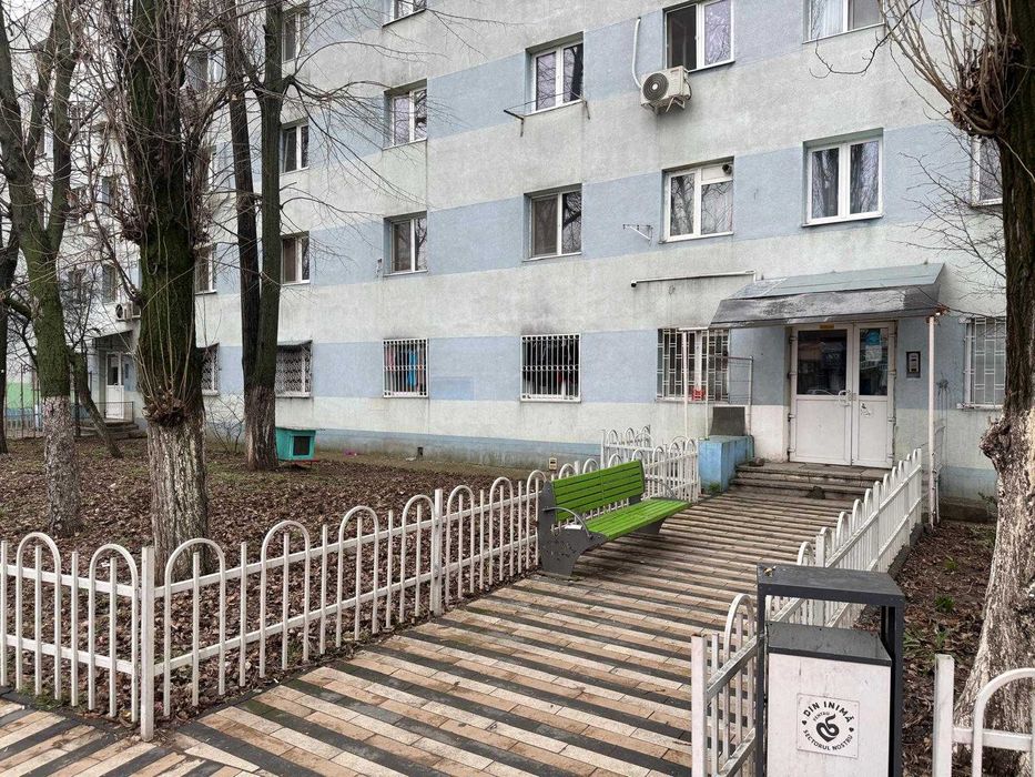 Apartament Bucuresti, 2 CAMERE, 38 Mp utili, etaj 1, str Humulesti 12
