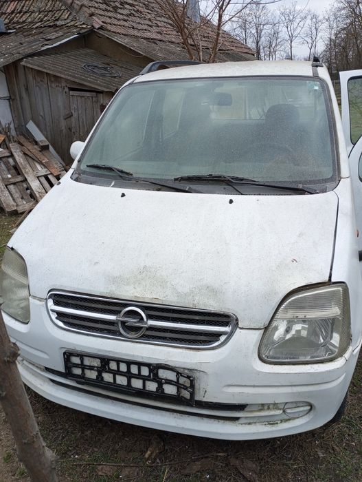 Vând opel agila pentru piese sau fier vechi