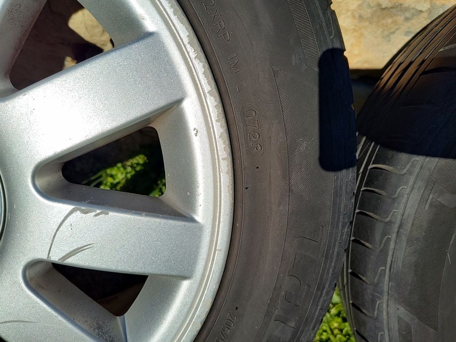 Гуми с джанти, оригинални за Рено 16 цола