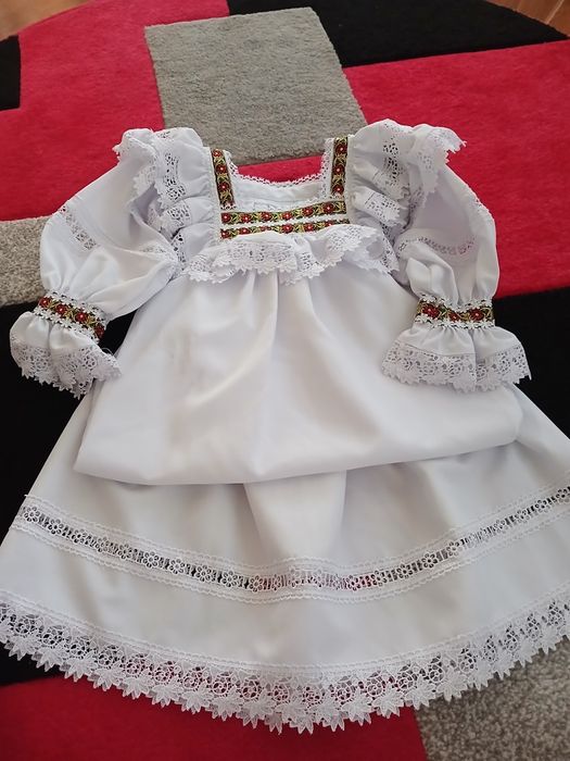 Costume populare traditionale