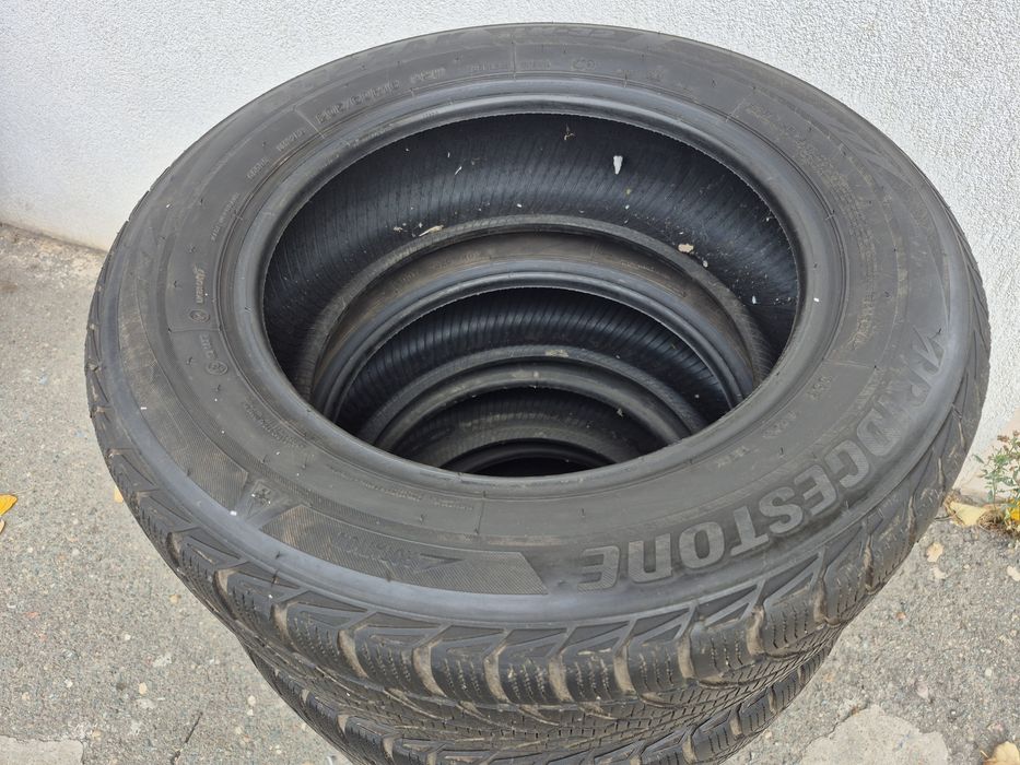 Vand Anvelope BRIDGESTONE iarna DIMENSIUNEA:205/60/16,92H,Dot0720