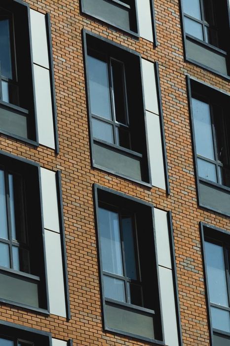 Кирпич для ЖК и коттеджей — большие объемы