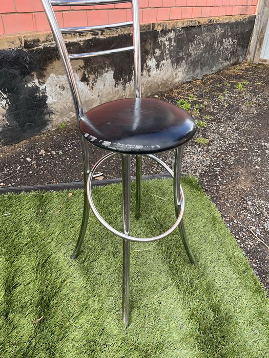 Продам кресла для парикмахера и т.д