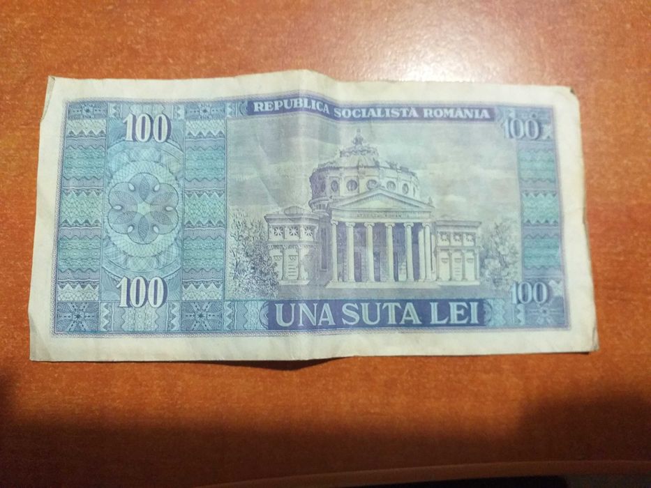 Vand 2 bacnote una suta lei