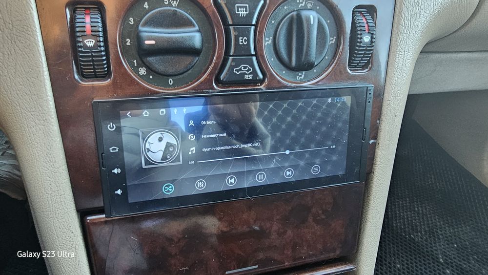 Продам андроид магнитолу