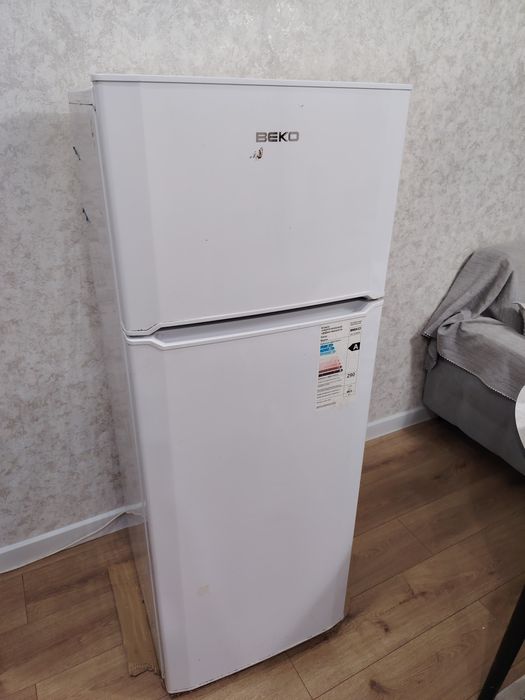 Продам холодильник