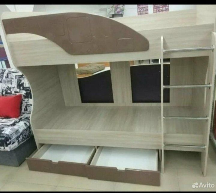 Продам кровать двух ярусную
