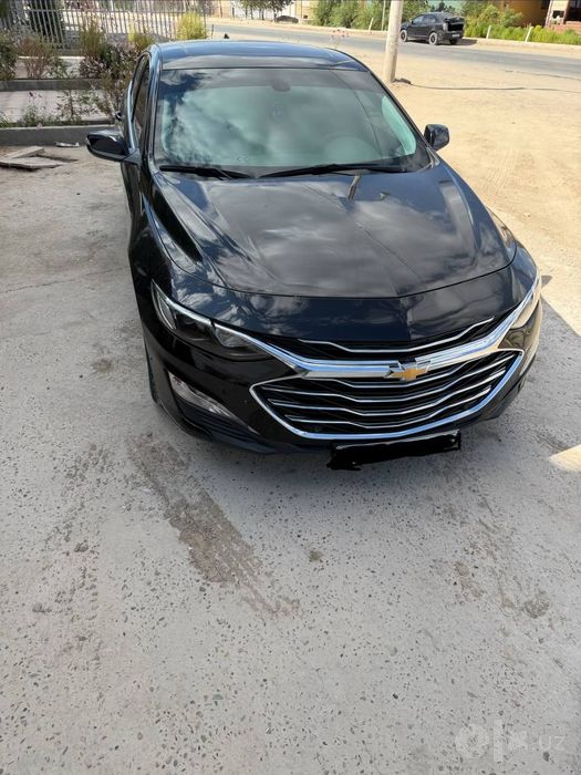 Malibu 2  turbo benzinda yangi moshina