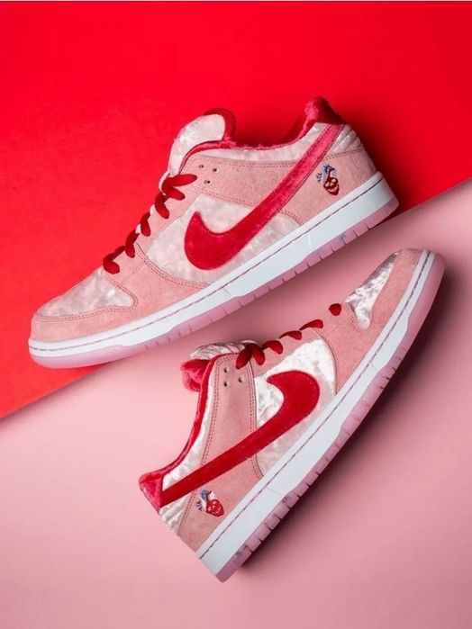 Кроссовки новые в отличном качестве