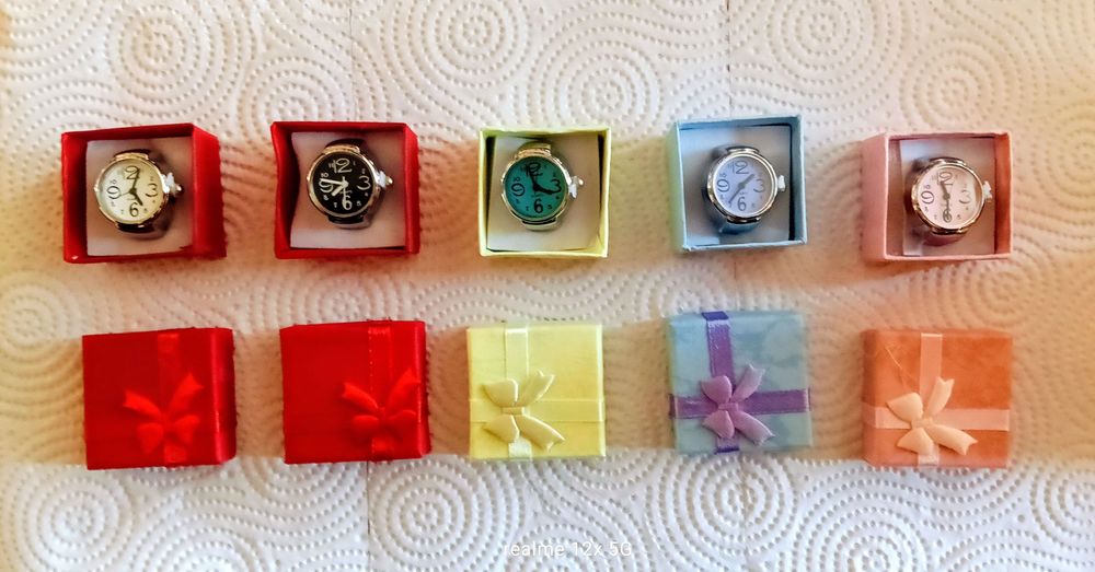 Пръстен часовник с кутийка -функциониращ