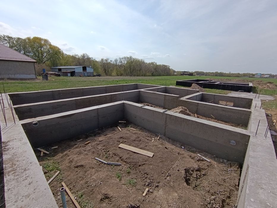 Заливка фундамента