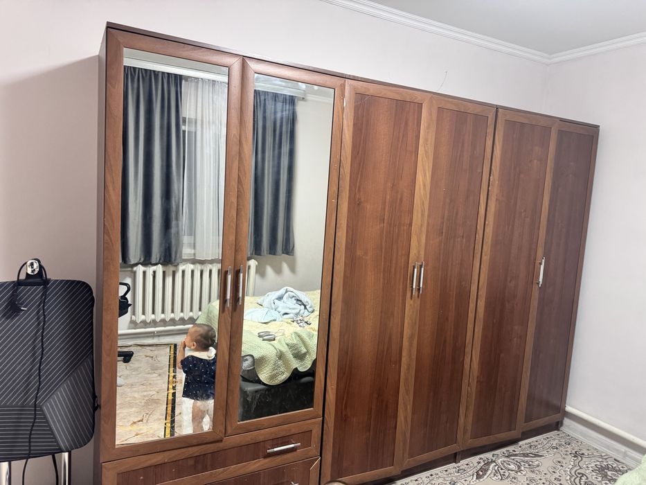 Большой шкаф хороший