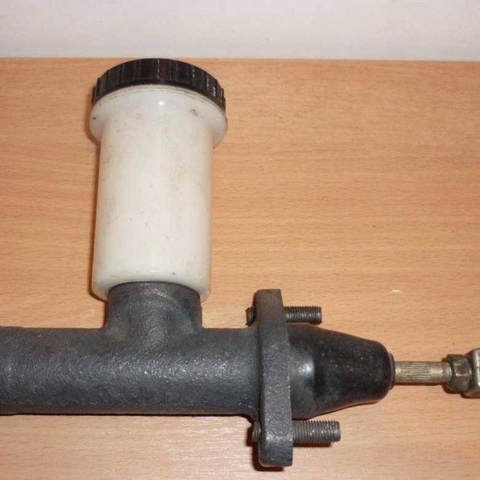 Ось верхнего рычага Москвич 412