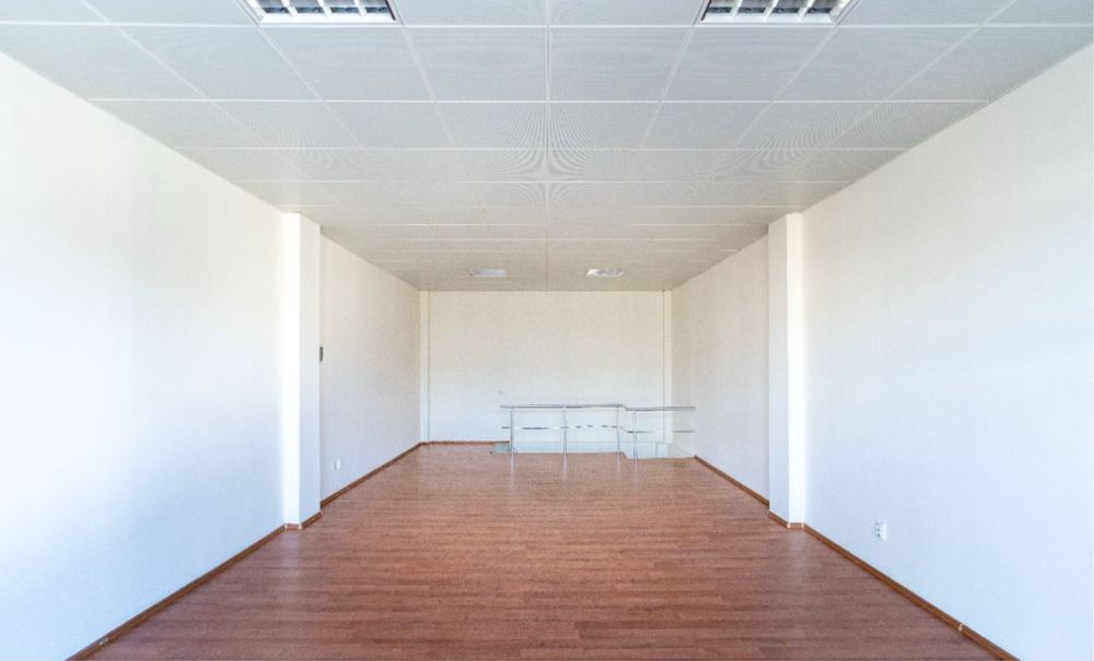 Spatiu comercial   Natura  business park de 100m2 accept variante auto