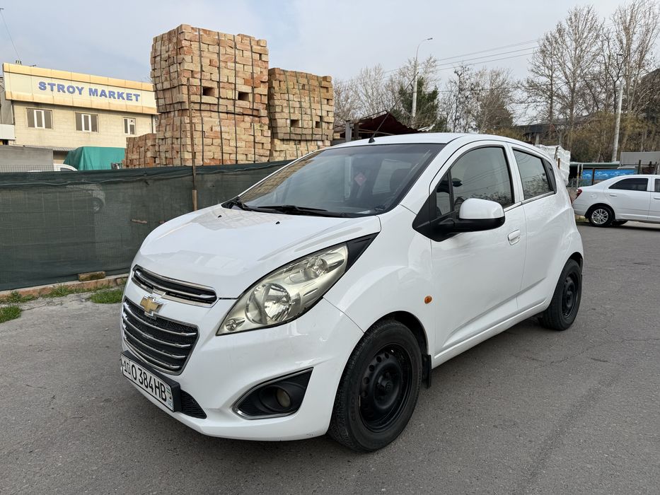 Spark 2012 avtamat gaz benzin