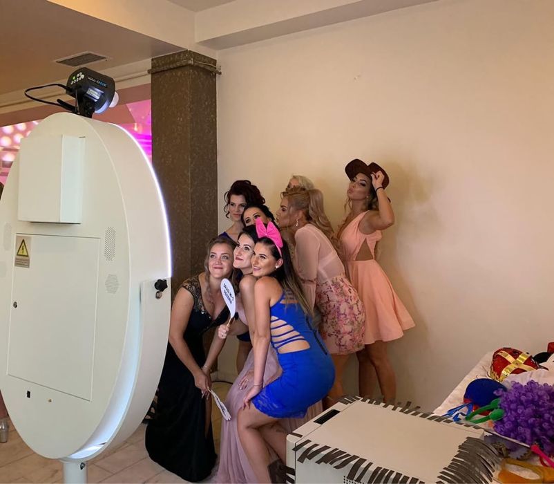 Inchiriez/ Vand photo booth