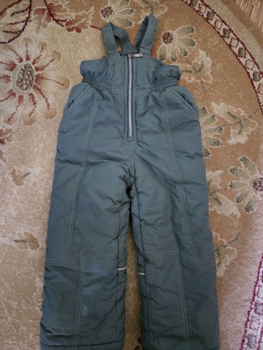 Зимний детский комбинезон.