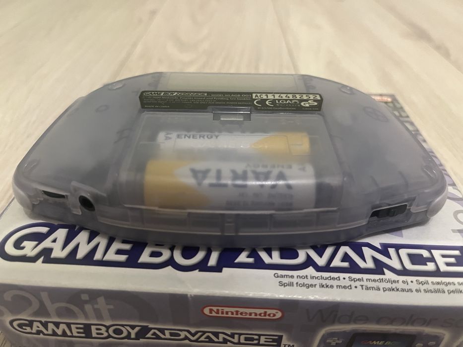 Nintendo Gameboy Advance Конзола