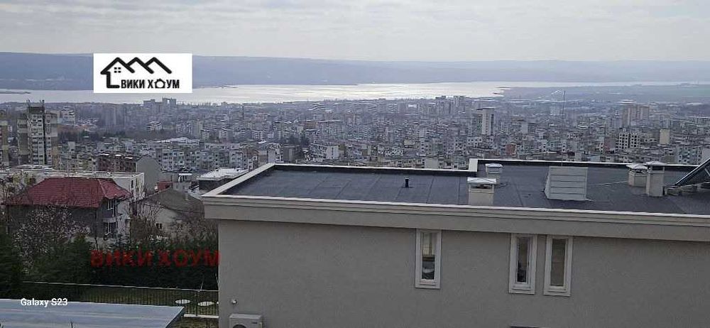 Продава се Двустаен апартамент в Варна, Център - 55 кв.м за 1237 €/кв.м - Снимка #1